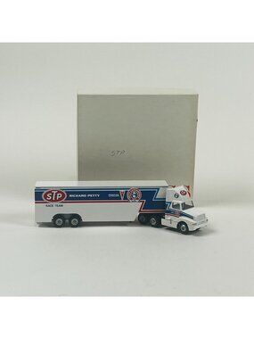 Winross STP Richard Petty Race Team Truck & Trailer 1:64 DieCast Nascar USA